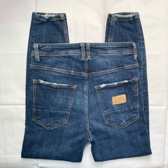 Zara Hi-Rise Skinny Jean - Picture 7 of 8